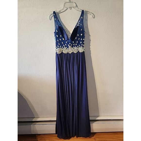 Navy Mesh Low Cut JVN BY JOVANI PROM/PAGEANT/FORMAL DRESS/GOWN READ Size 6 - Picture 5 of 6